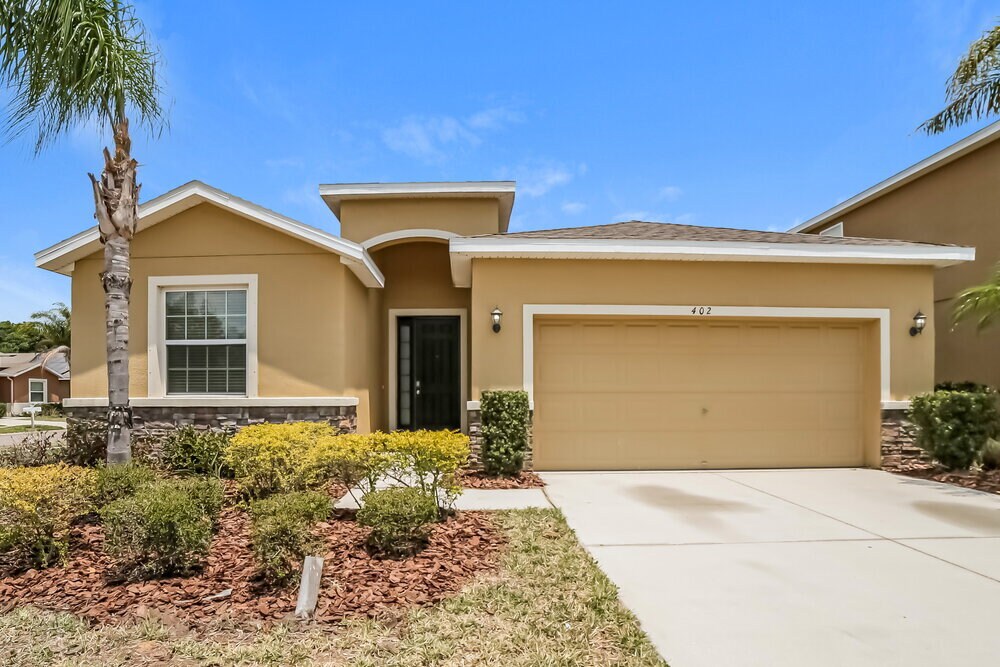 Foto principal - 402 Blakely Ct