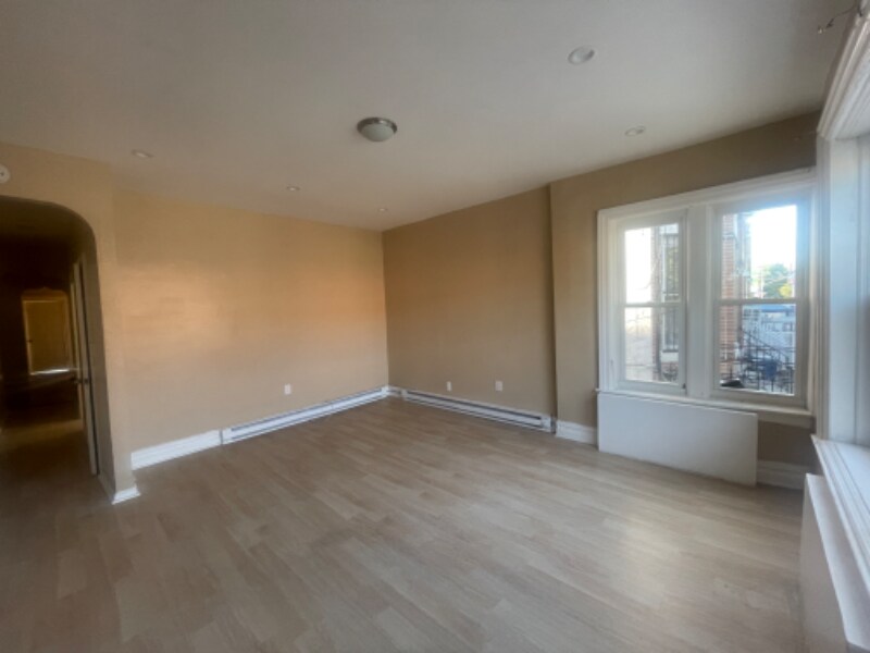 Foto principal - 218 Berriman St