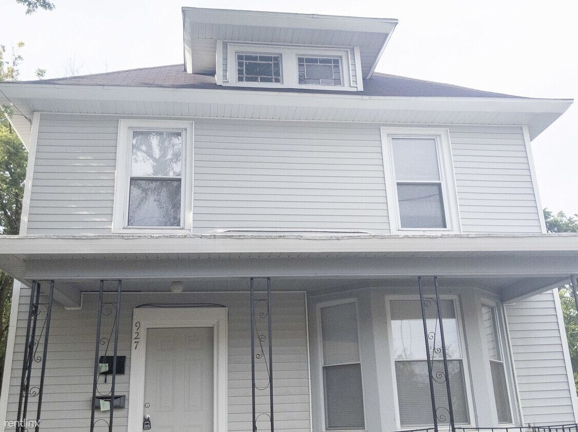 927 Butterworth St SW, Grand Rapids, MI 49504 Townhome Rentals in