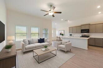 Building Photo - 1460 Acmite Ave