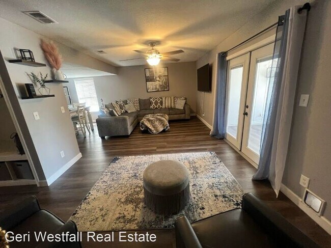 Building Photo - 3 br, 2.5 bath House - 26 Oakwood Park