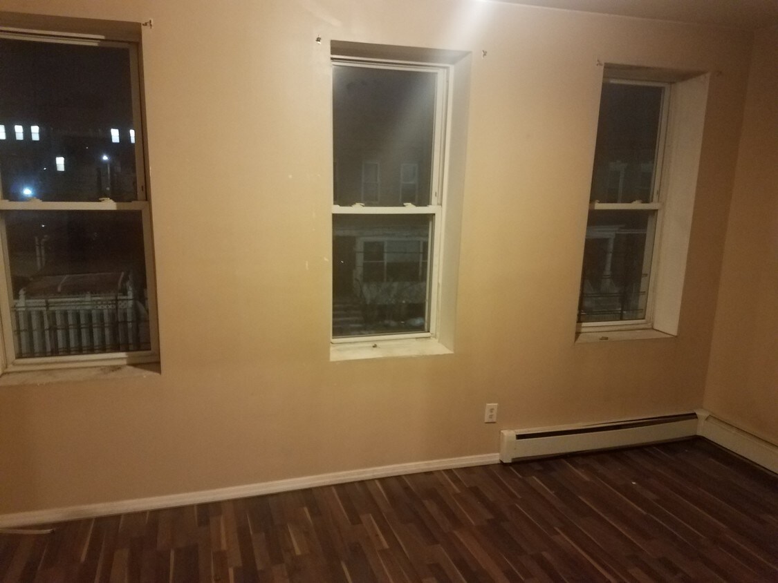 557 Elton St, Brooklyn, NY 11208 Apartments in Brooklyn, NY