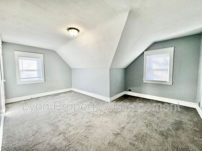 Building Photo - 2139 Mineral Spring Ave