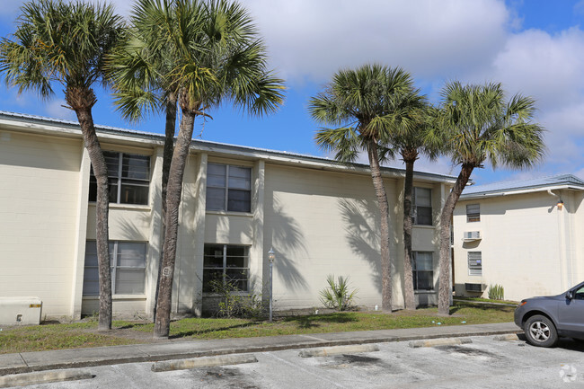 Building Photo - Tara House Apartments