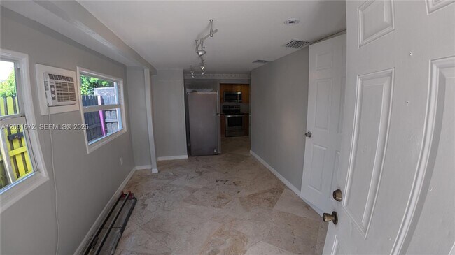 Foto del edificio - 5400 SW 36th St