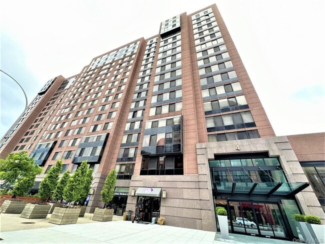 Foto del edificio - 4 Martine Ave