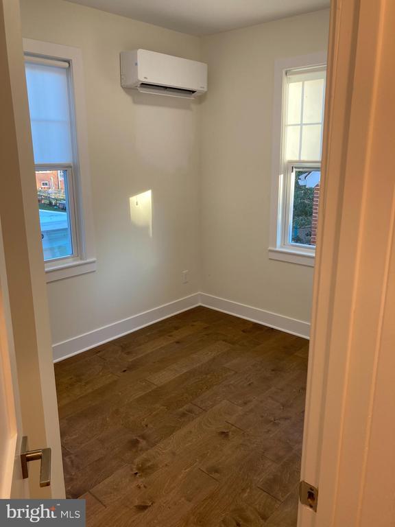 Foto del edificio - 2506 33rd St SE