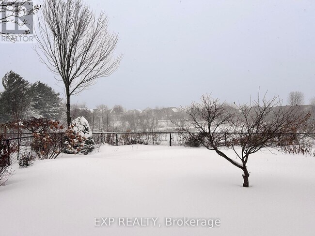 Photo du bâtiment - 5 Richvalley Crescent