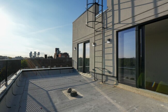 Foto del edificio - 271 E 28th St