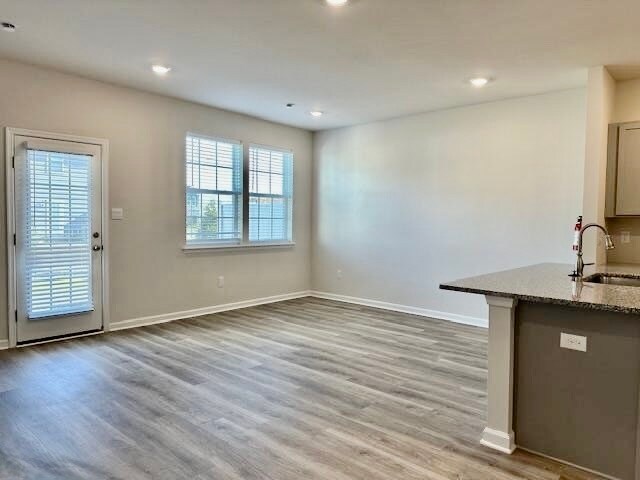 Foto del edificio - 6 Elliot Ln