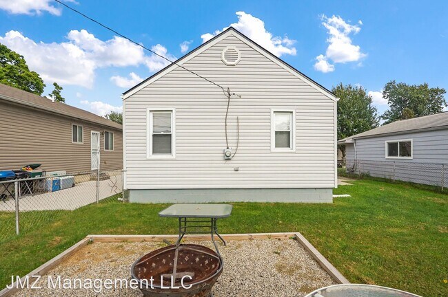 Building Photo - 2 br, 1 bath House - 22781 Rein