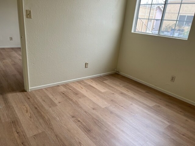 Foto del edificio - 2225 E 14th St