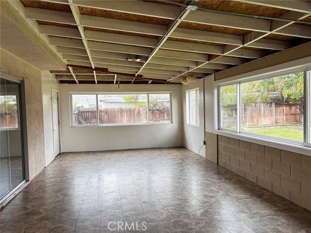 Foto del edificio - 9781 Stanford Ave