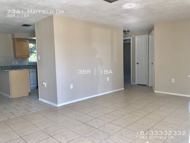 Foto del edificio - 7341 Mayfield Dr