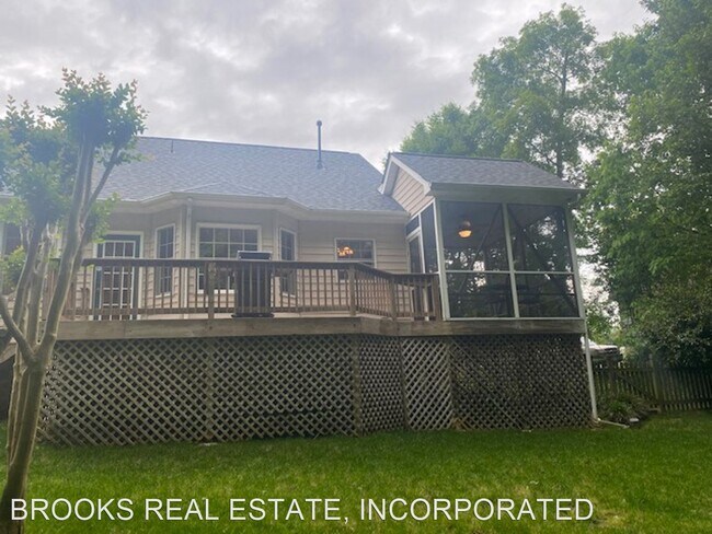 Foto del edificio - 3 br, 3 bath House - 3713 Cherry Walk