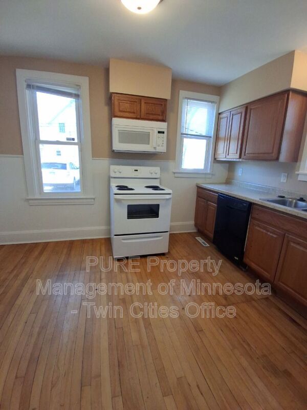 Foto del edificio - 987 N Churchill St