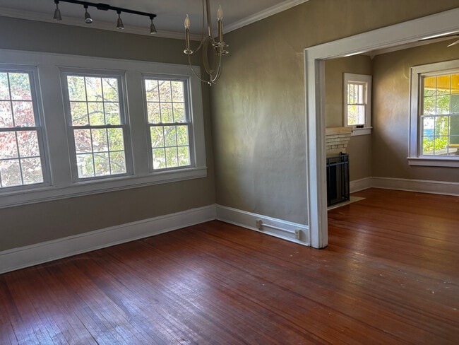 Foto del edificio - 201 Woodside Ave