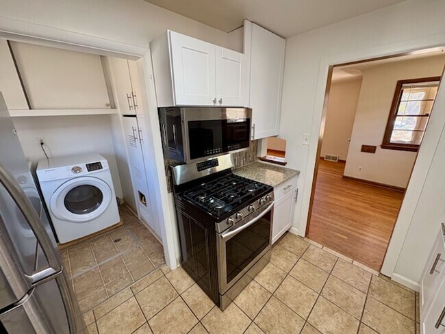 Foto del edificio - Charming 2 bedroom / 1 bath duplex in the heart of Lafayette