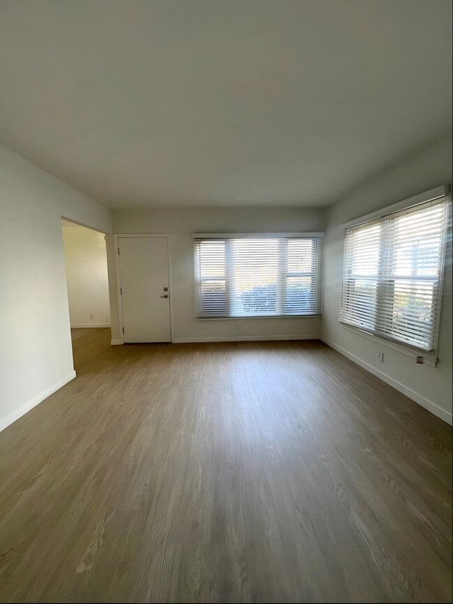 Photo - 5760 Morley Street Apartment