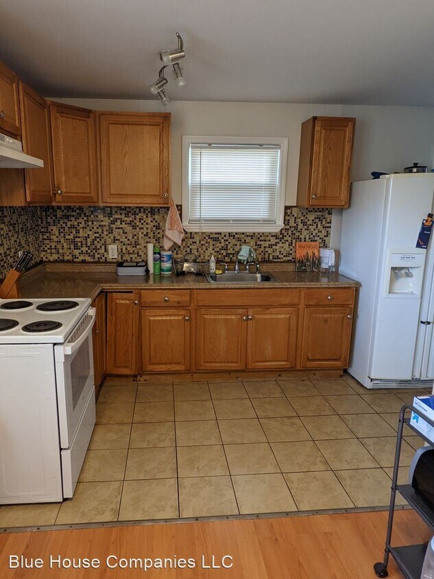 Primary Photo - 5 br, 1 bath House - 7 Jermain Street