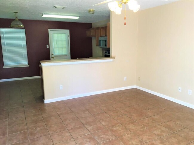 Building Photo - 14129 Broken Arrow Dr