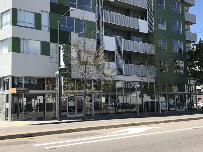 Foto del edificio - The Altezza