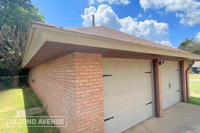 Foto del edificio - 1232 NW 103rd St