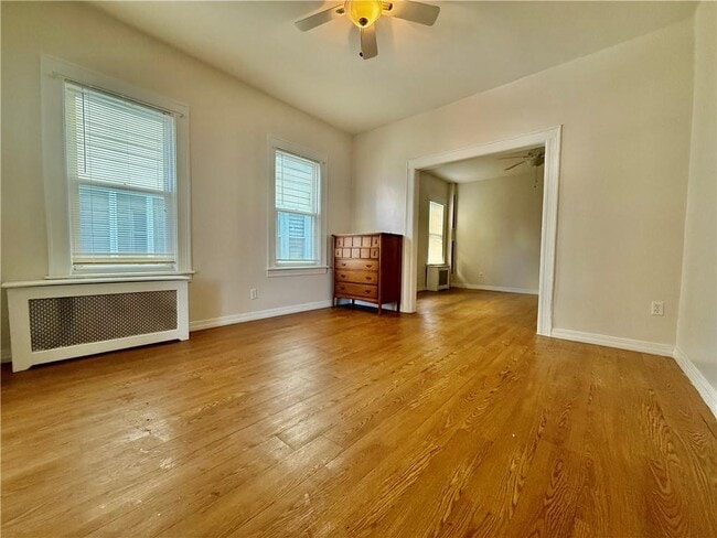 Foto del edificio - 2311 E 13th St