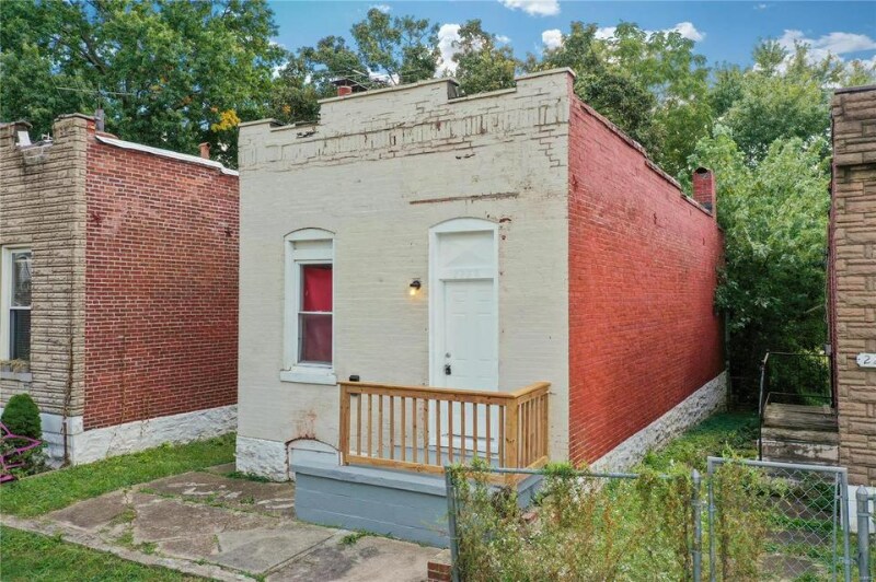 Primary Photo - 2228 Osage St