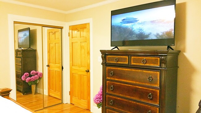8 Drawer Barn Wood Dresser Chestnut Oak Pine Pallet Rustic Etsy In 2020 Pallet Dresser Pallet Diy Wooden Pallet Crafts