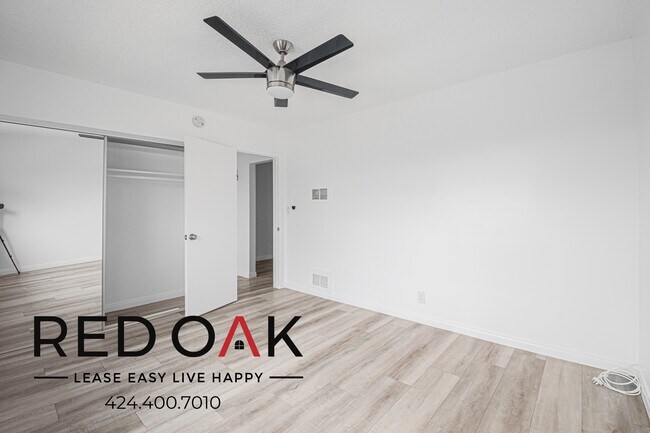 Foto del edificio - 630 N Cerritos Ave