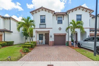 Building Photo - 8866 NW 102nd Pl