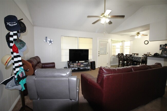 Building Photo - 3706 Chadwick Dr