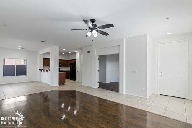 Photo - Beautiful 3Bdm 2Ba + Den Home Near Avondale & Goodyear!
