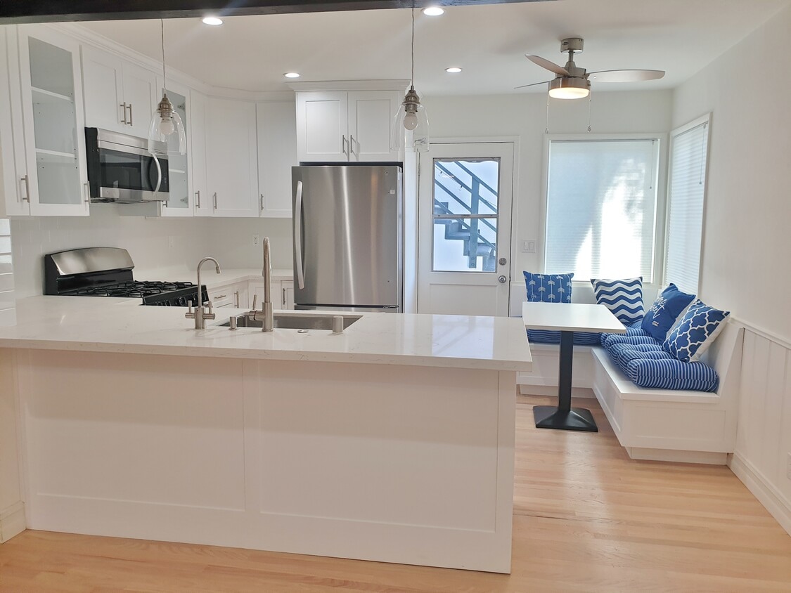 Newly remodeled beach house - 2637 7th St