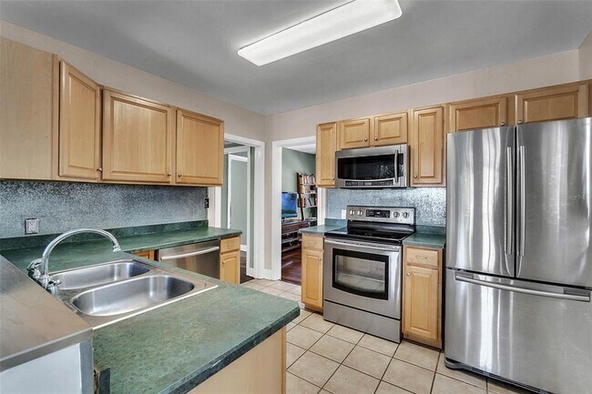Foto del edificio - 1505 E Ridgewood St