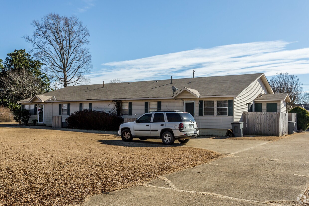 507 SW 2nd St, Bryant, AR 72022 Apartments in Bryant, AR