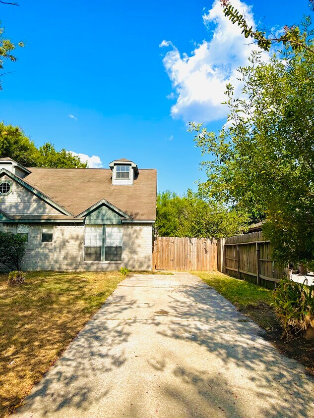 Photo - 11014 Longtom Ct (Houston, TX)