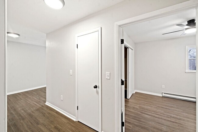Foto del edificio - 333 E Sandusky Ave