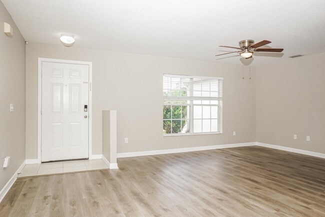 Foto del edificio - 2090 Switzerland Rd