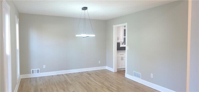 Foto del edificio - 1483 Hidden Hills Pkwy
