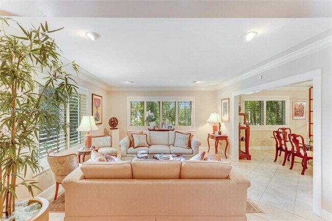 Foto del edificio - 4 br, 3 bath House - 907 Valencia Ave