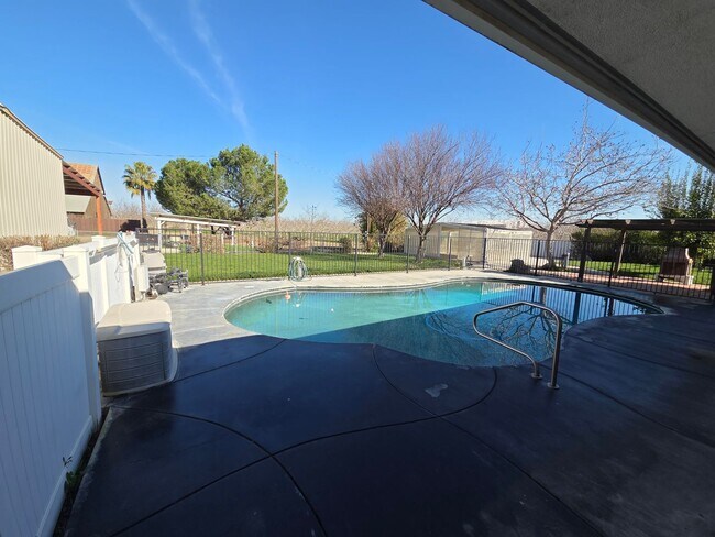 Foto del edificio - Gorgous 3 Bedroom 2/5 Bath Country Home