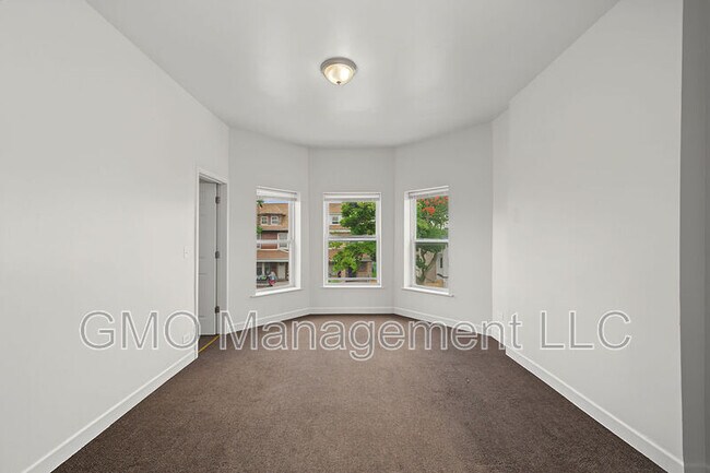 Building Photo - 4341 W Gladys Ave