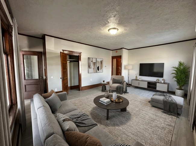 Building Photo - Remodeled 2BR in Kingston | Central A/C + In-Unit W/D + Parking | Pet Friendly