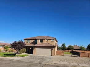 Building Photo - 445 W River Willow Ln
