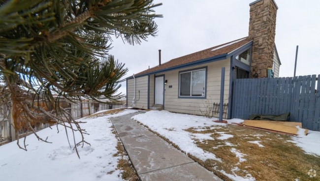 Building Photo - 974 S Zeno Way