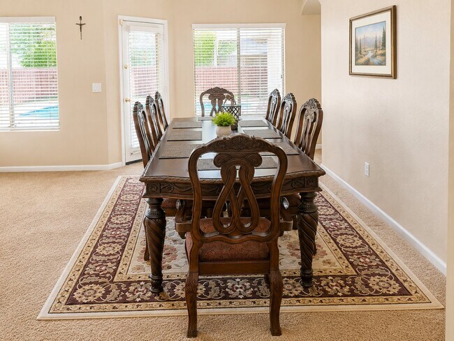 Foto del edificio - 5644 N Rattler Way