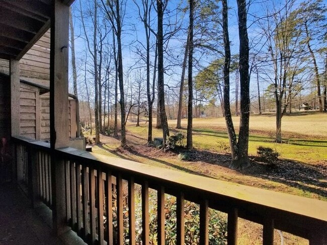 Building Photo - 2BR, 2.5BA Townhome in Pebble Creek