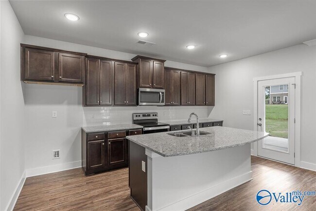 Foto del edificio - 3216 Southfield Ln SW